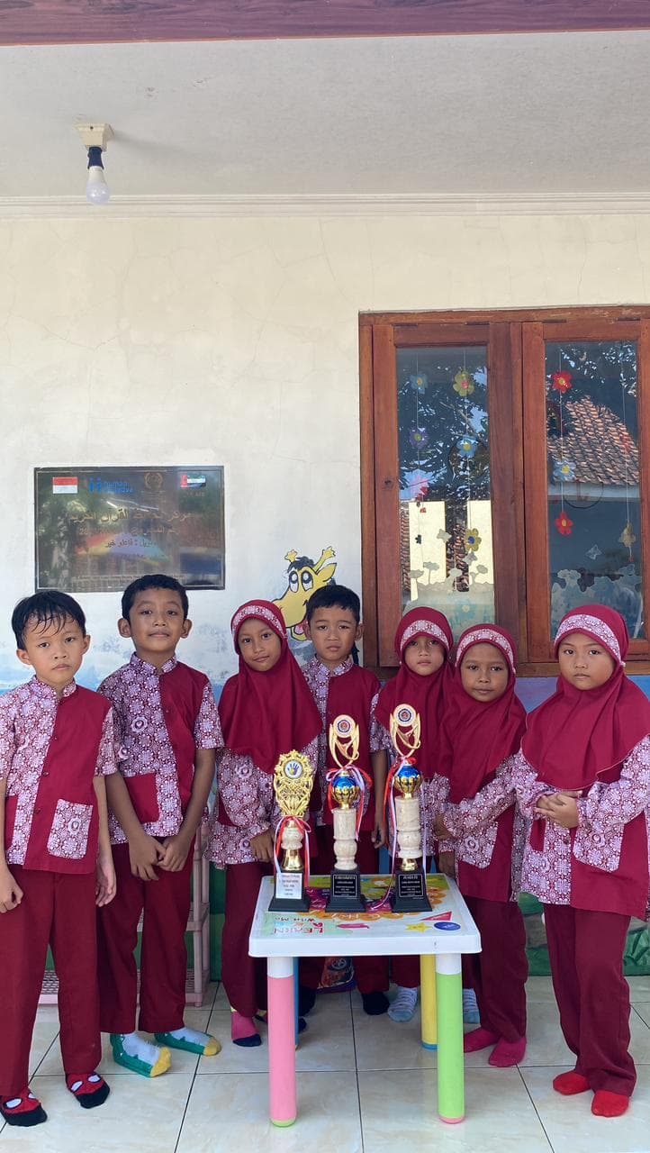 Suasana Belajar di TK Azalia